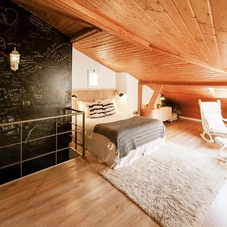 Duplex Santos With Roof Balcony Лиссабон