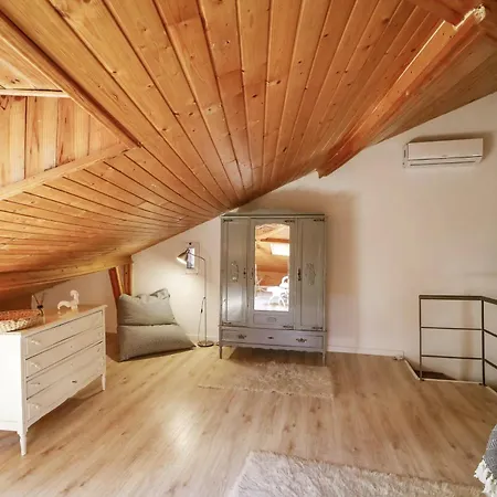 Duplex Santos With Roof Balcony * Лиссабон
